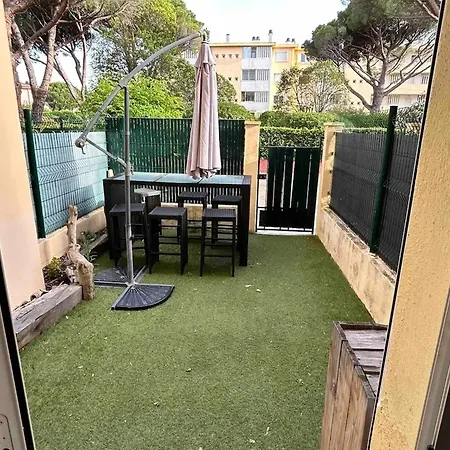 Appartement D'une A A 800 M De La Avec Jardin Clos Et Wifi